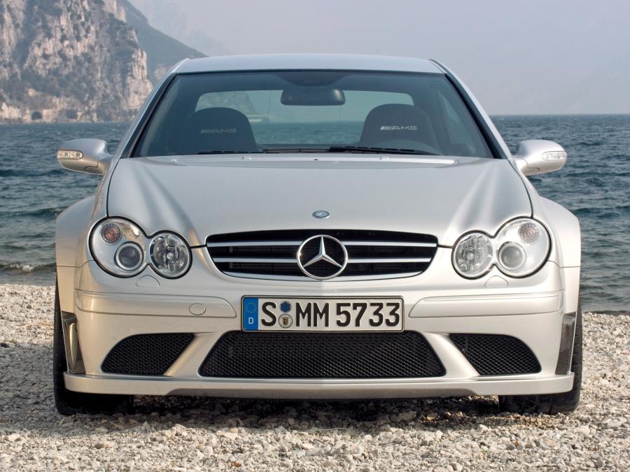  Mercedes-Benz CLK63 AMG Black Series 2008 года  (фото 8 из 37)